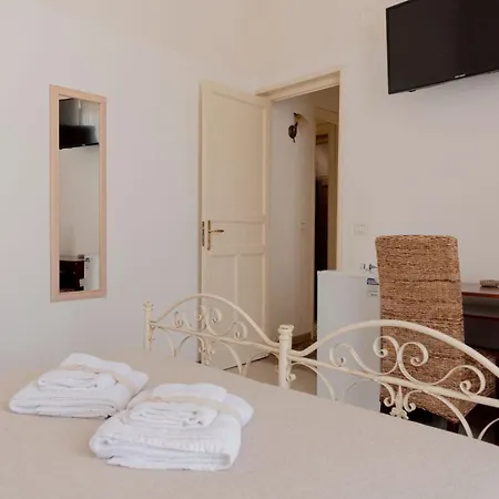 Apartament Cielo D'alcamo Palazzo Antichi *