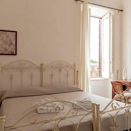 Apartament Cielo D'alcamo Palazzo Antichi *