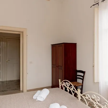 Cielo D'alcamo Palazzo Antichi *